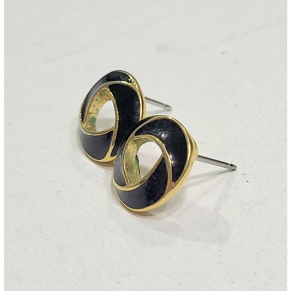 Signed Trifari Vintage Black Enamel Gold Earrings Pierced Classic Swirl - Picture 4 of 8